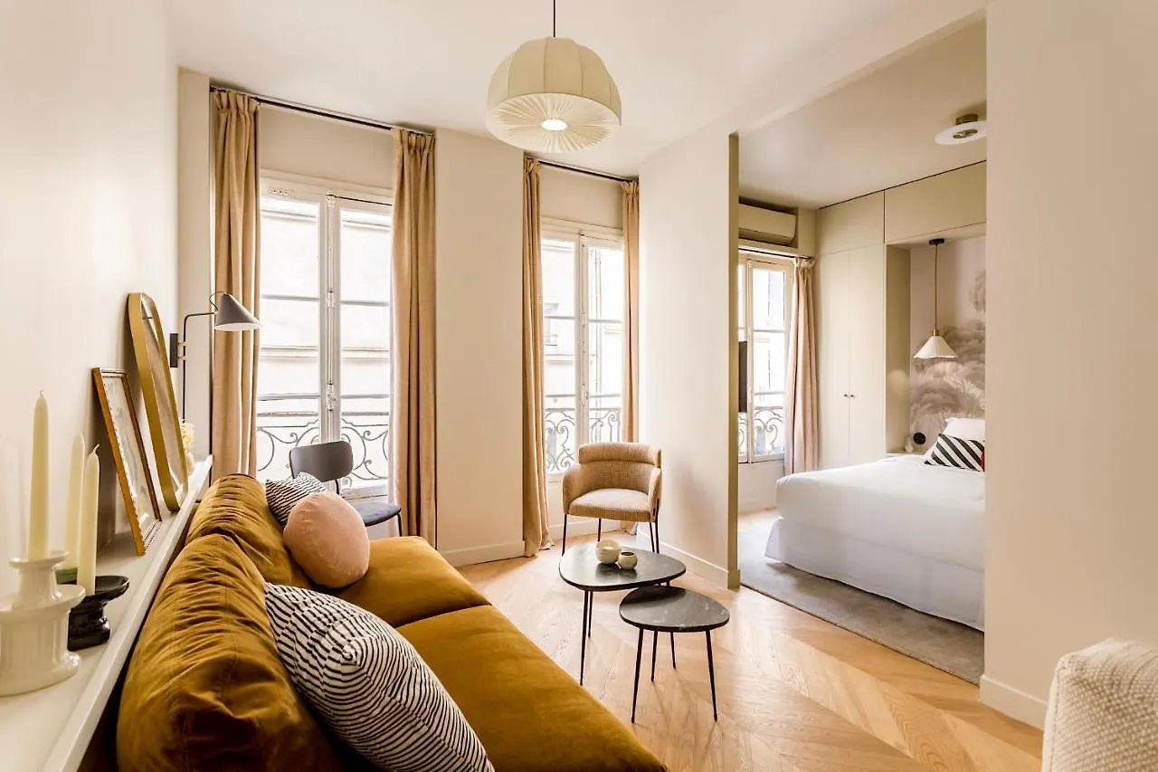 Lune Montorgueil Apartment Paris
