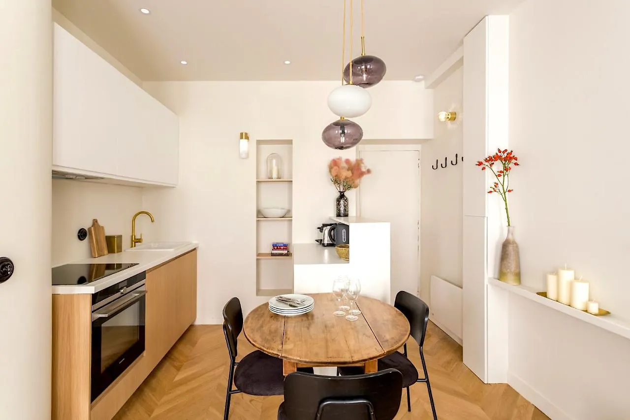 Lune Montorgueil Apartment Paris France